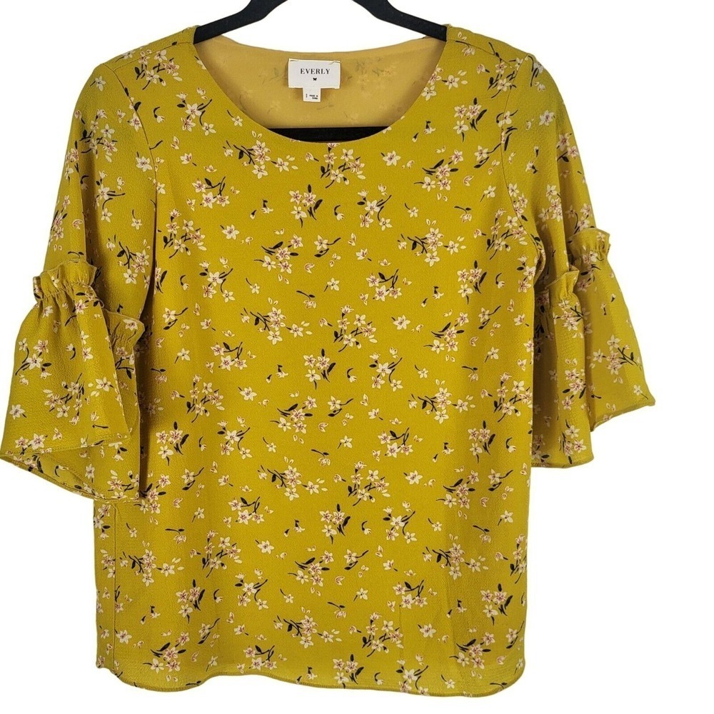 Everly Blouse S Womens Short Flounce Sleeve Yellow Floral Pullover Classic Top